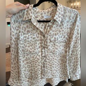Equipment | Size S/P | 100% silk | Leopard cream print